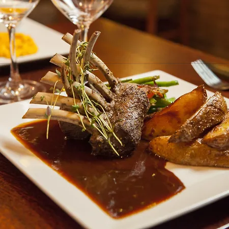 فندق Pietarsaaren Kaupunginhotelli 3*
