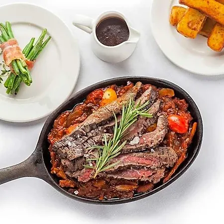 Pietarsaaren Kaupunginhotelli 피탈사리