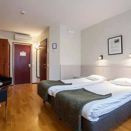 Pietarsaaren Kaupunginhotelli 3*