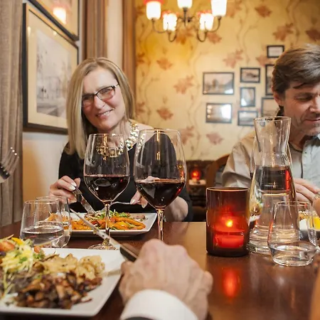 Hotel Pietarsaaren Kaupunginhotelli