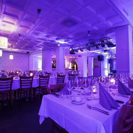 Hotel Pietarsaaren Kaupunginhotelli