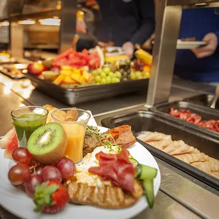 Pietarsaaren Kaupunginhotelli 3* Jakobstad